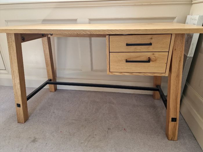Solid office desk