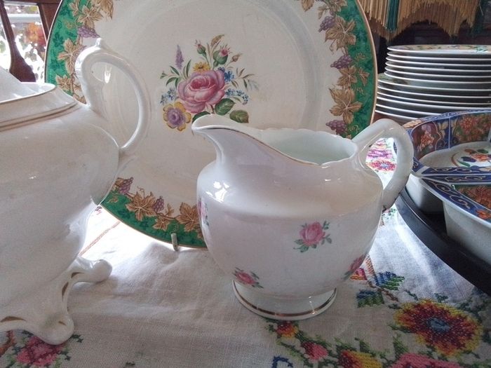 Mixed lot of China & Delph