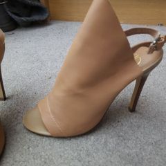 Designer Shoes Size 4