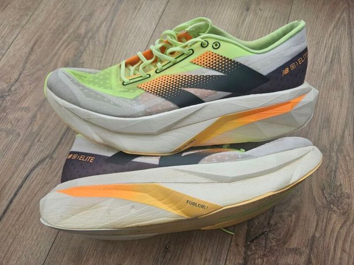 New Balance SC Elite V4