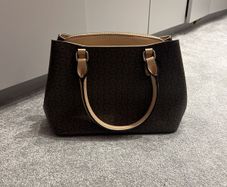 Guess bag