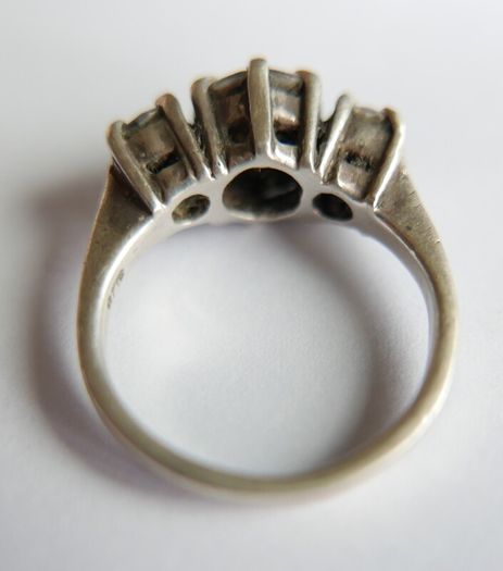 Vintage 925 Sterling Silver Three Stone Ring - size N - 5,2g