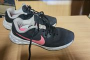 Nike trainers