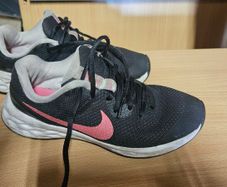 Nike trainers