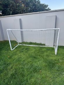 8 ft x 4 ft Pro Football Club Goal