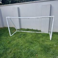 8 ft x 4 ft Pro Football Club Goal