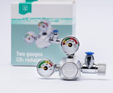 Aqua-Art CO2 Regulator, dual gauges - featuring an exceptionally precise needle valve