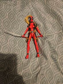 Marvel Legends Lady Deadpool