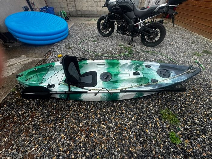 Kayak sit on top