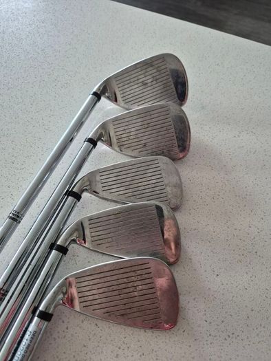 Full Set of golf clubs with bag