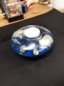 Tea light holder
