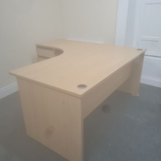 beech managers corner office desks with