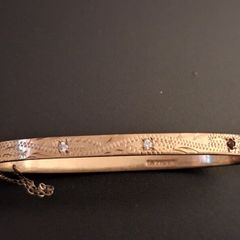 Vintage Gold Plated 2 Coloured 4 Stone Bangle With Safety Chain - Open To Offers!!