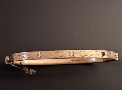 Vintage Gold Plated 2 Coloured 4 Stone Bangle With Safety Chain - Open To Offers!!