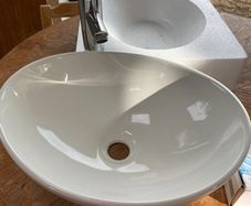Curved basin