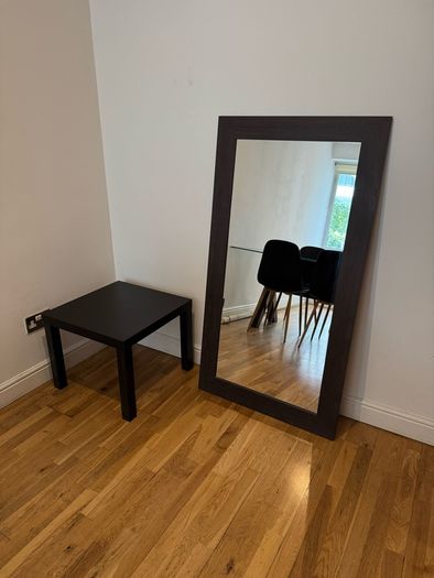 Glass Table & 4 Chairs