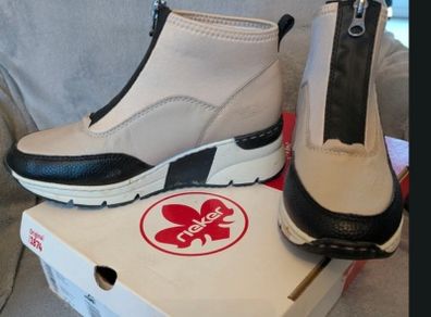 Reiker Ankle Boots