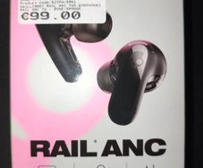 Skullcandy earphones