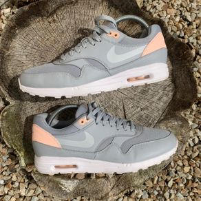 Get Premium Nike Air Max 1