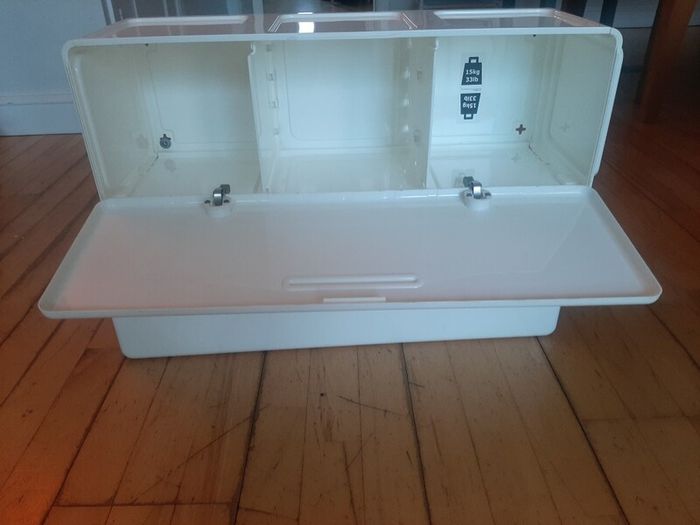 Storage boxes