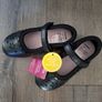 Girls shoes size 9 Image 3