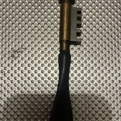 Glass cutter