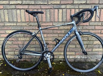 Giant Road Bike