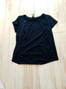 Black yogaliicius yoga top size medium 12-14