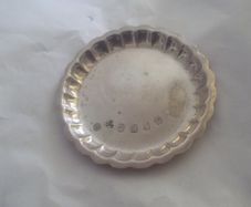 a small irish silver dish 36 grams dublin hall marks