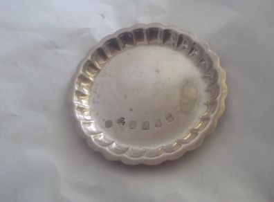 a small irish silver dish 36 grams dublin hall marks