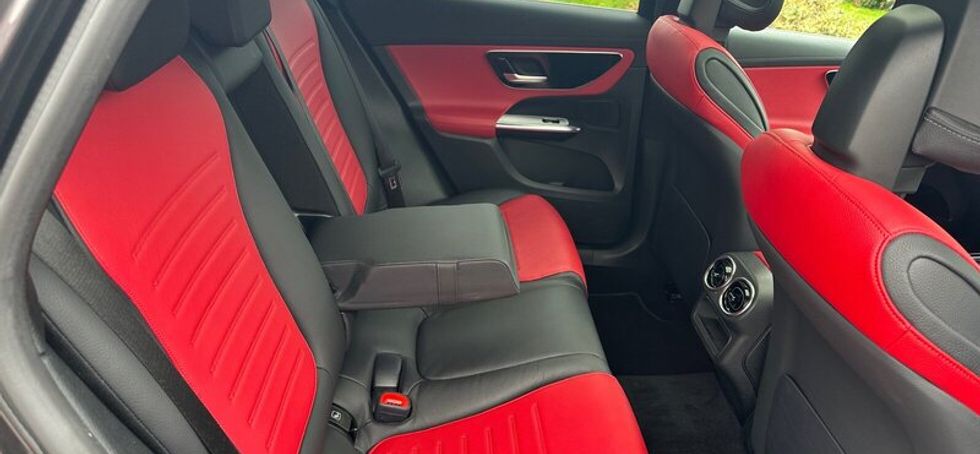 Mercedes-Benz GLC 300de Mercedes-Benz GLC 2023