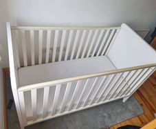 Cot bed