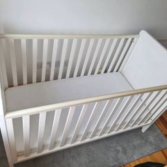 Cot bed