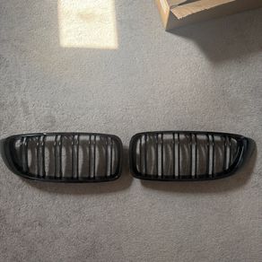 BMW Gloss Black Kidney Grilles - F32/F3x - Brand New
