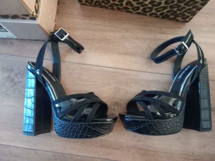 Brand New River Island Black Platform Sandals Size UK 36