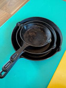 Cast iron pans x3