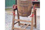 Milk Churn on Stand KAS576