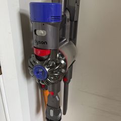 dyson v8 cordless vacuum