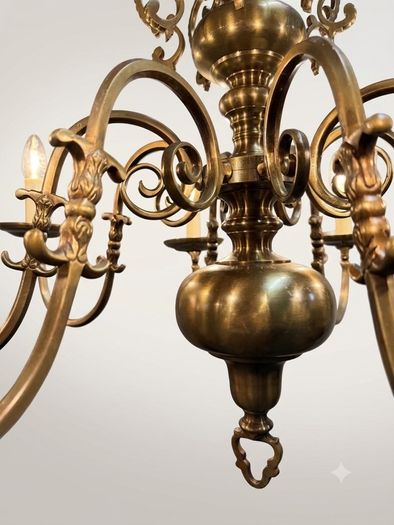 Exquisite Quality Antique Eight-Branch Flemish Brass Chandelier