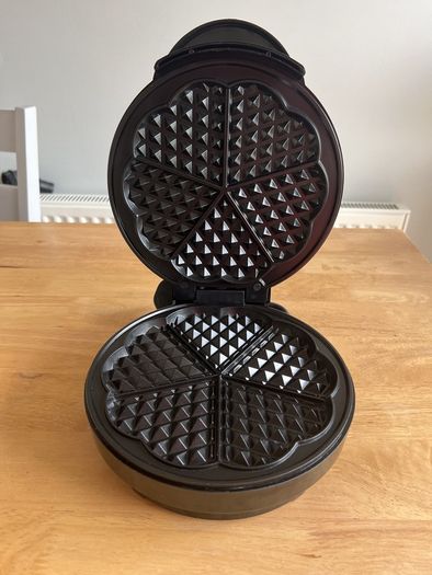 Waffle maker