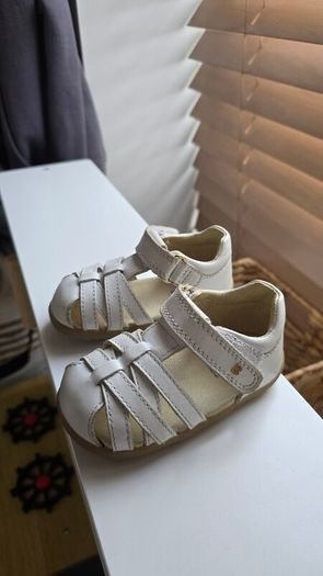 Bobux step up walking shoes EU19