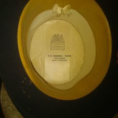 Antique Top Hat /Gloves