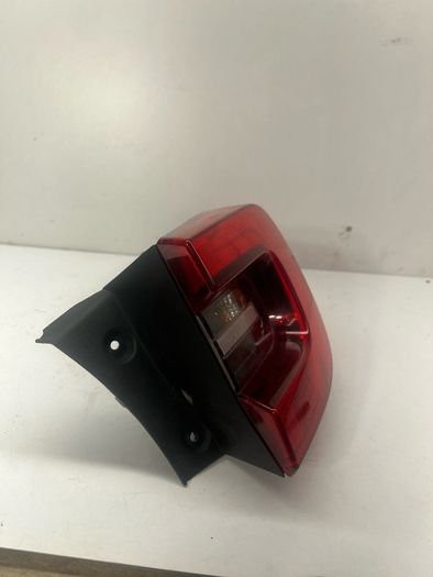 2017 Renault Kadjar  Taillight Right Outer 90061005 265508701r A2l16b3s