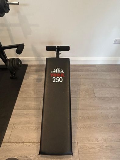 Weight bench, Weights and Sit Up bench