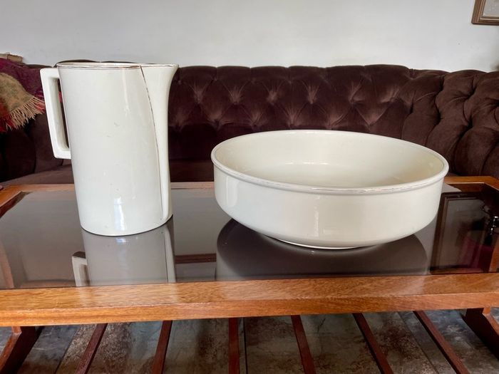Large Sarreguemines France Ivory Washbasin and Jug Art Deco 1920s to 50s