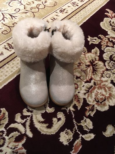 UGG Boots size EU-23:5, UK-6