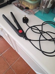 hair straightener