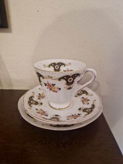Royal Tara trio