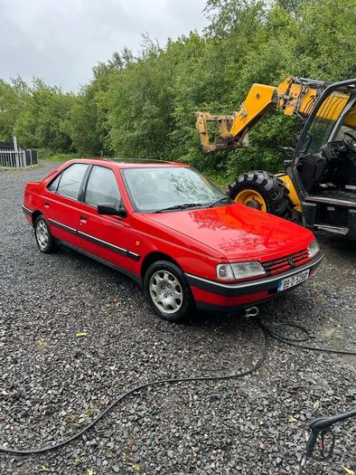 Peugeot 405