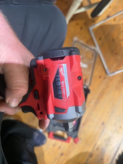 Milwaukee m12 1/2 and 1/4 impact rench